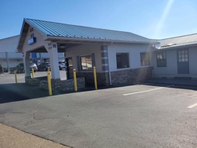 Smokies Inn - New Linens & Ultrafast Wifi - Friendliest Hospitality Guaranteed! Kodak Extérieur photo